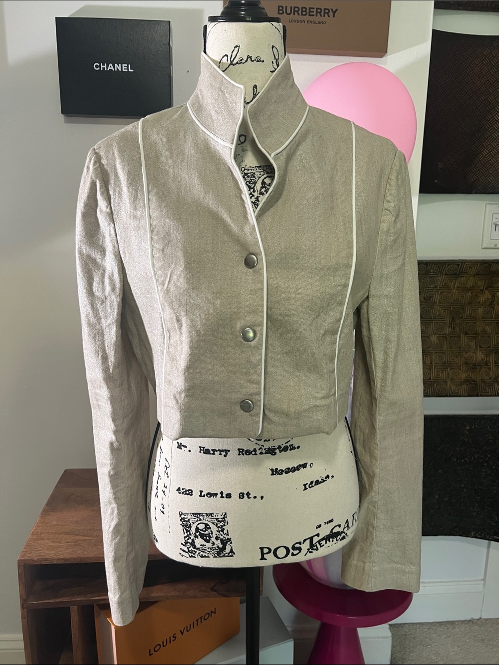 Alice and Olivia Cropped Jacket with Contrast Piping!